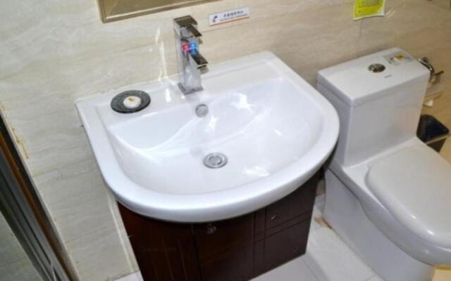 Super 8 Hotel (Xinjiang University Tianshan Vanke Plaza)