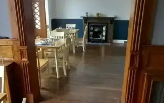 Maid Of Erin Guesthouse