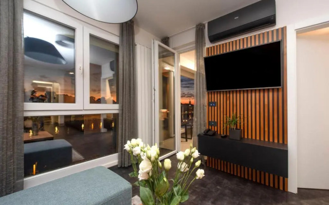 Jazine Lux Apartments