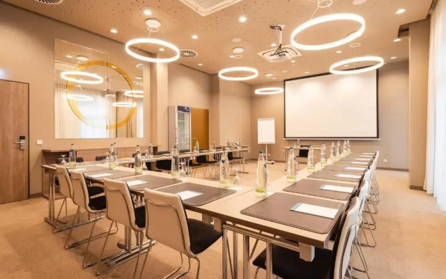 Hey Lou Hotel Monheim am Rhein	