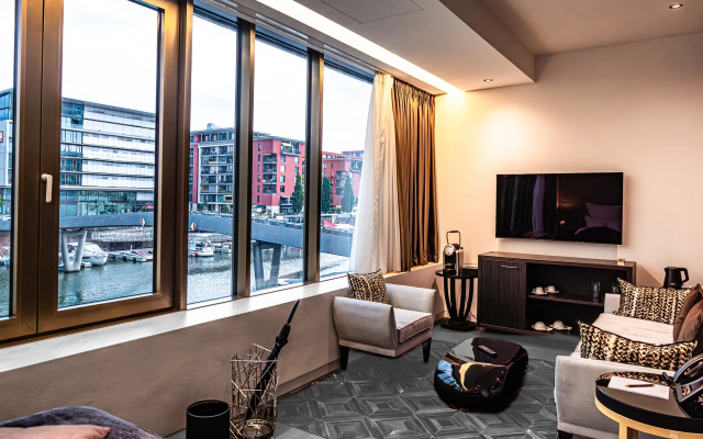 Main Suites
