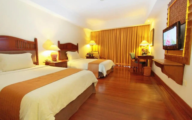 Lorin Solo Hotel
