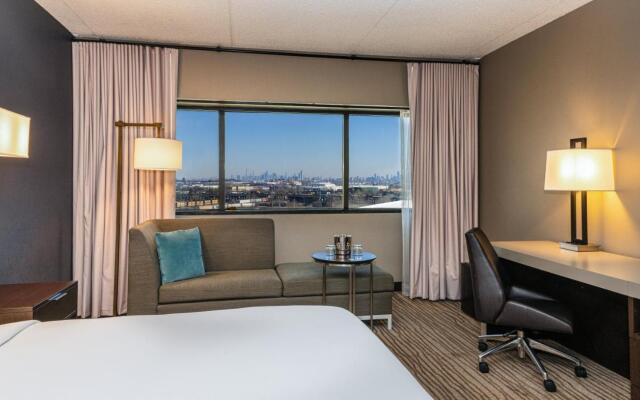 DoubleTree by Hilton Hotel Newark Airport