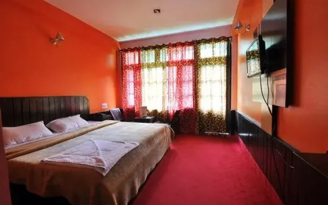Hotel Devidyar