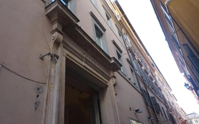 Trevi Palace Luxury Inn