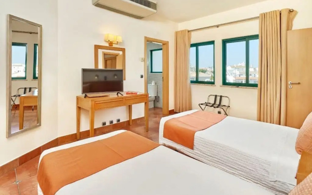 Oceanus Aparthotel