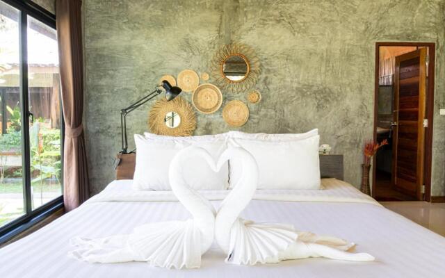 Long Beach Chalet Hotel
