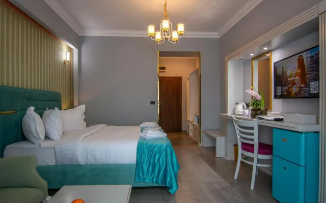 Phoenicia Express Hotel