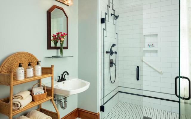 The Palmer House Inn