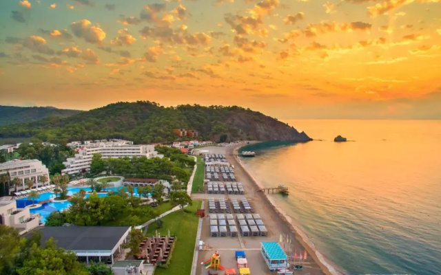 Rixos Premium Tekirova - The Land of Legends
