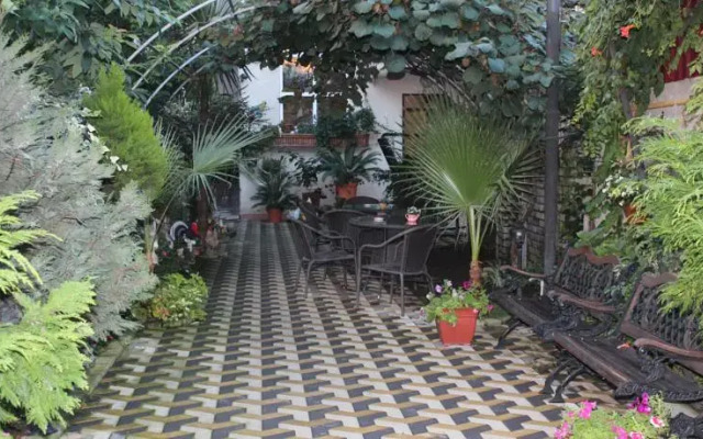 Rita Guest House