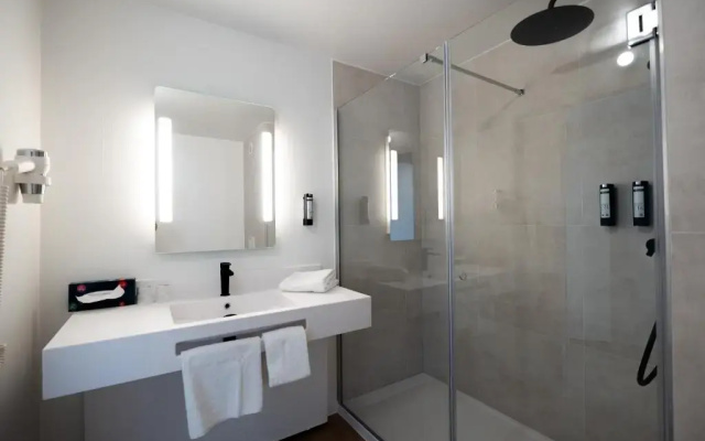 B&B HOTEL Mons Gare