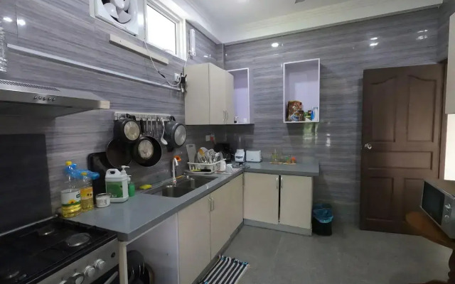 Ariston Dhangethi Inn