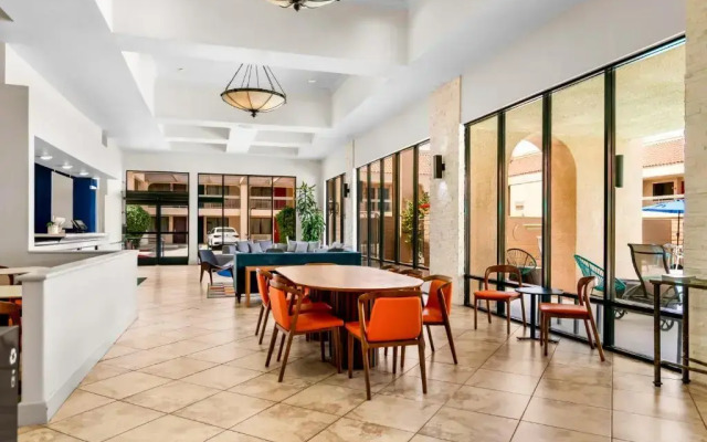 Signature Inn Hotel