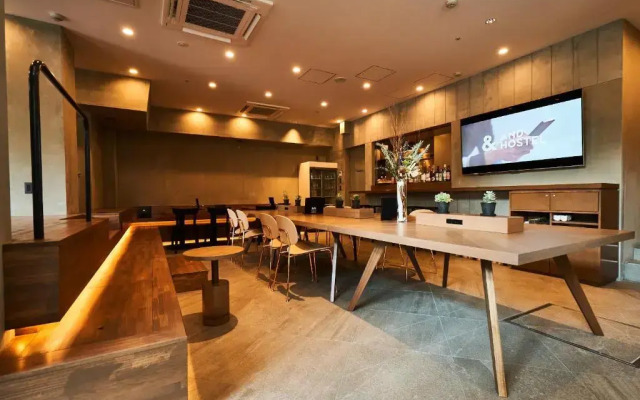 &And Hostel Hommachi East