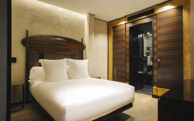 Bagues, a Small Luxury s of the World