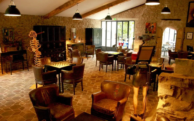 Relais du Silence Hôtel Universitaire du mieux-être au Mas de Fontefiguières