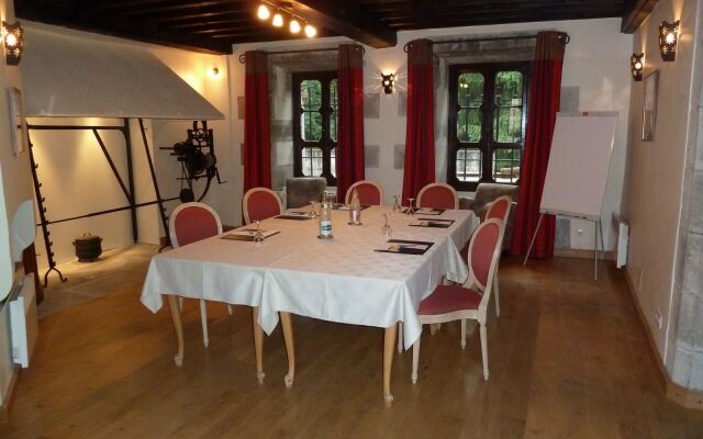 Château de Maulmont