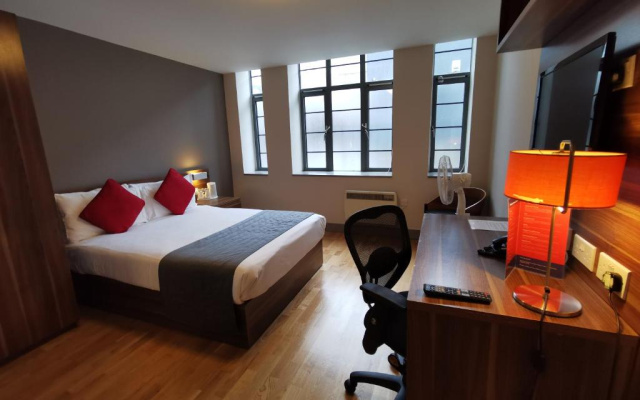 Отель The Mitre Brighton