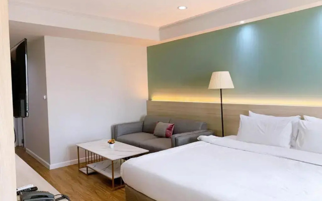 Miloft Sathorn hotel