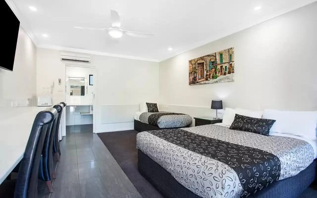 Comfort Inn May Park