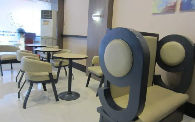 Hotel 99 Quiapo Manila