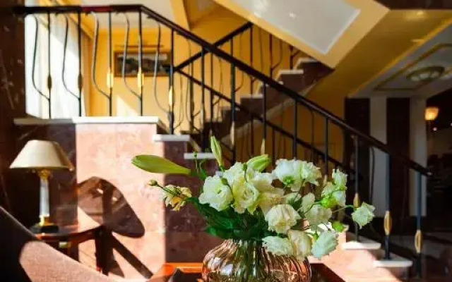 Grand Hotel International