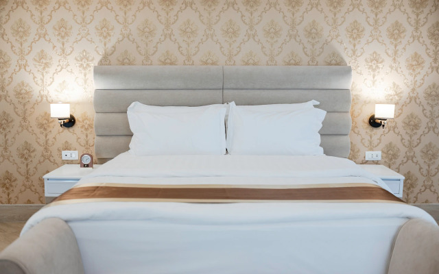 Fafa Premium Resort