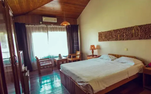 Kumudara Hotel