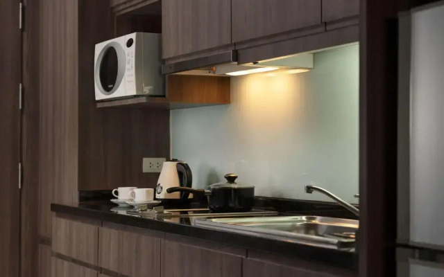Novotel Living Bangkok Sukhumvit Legacy