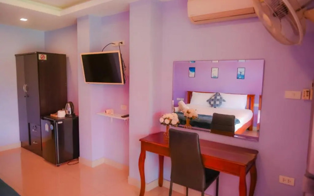 Patumnak Beach Guesthouse