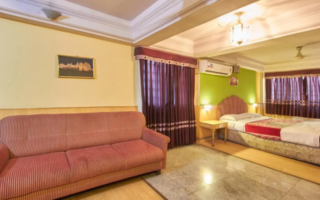 Hotel Abhishek