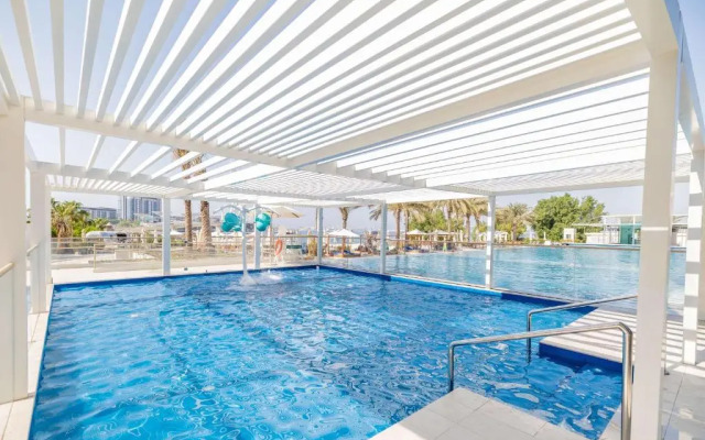 DoubleTree by Hilton Dubai - Jumeirah Beach