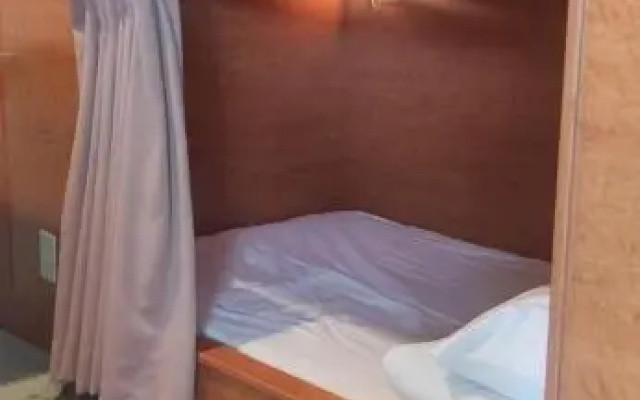 기숙사 내 침대 (남성용 기숙사) 사진 4