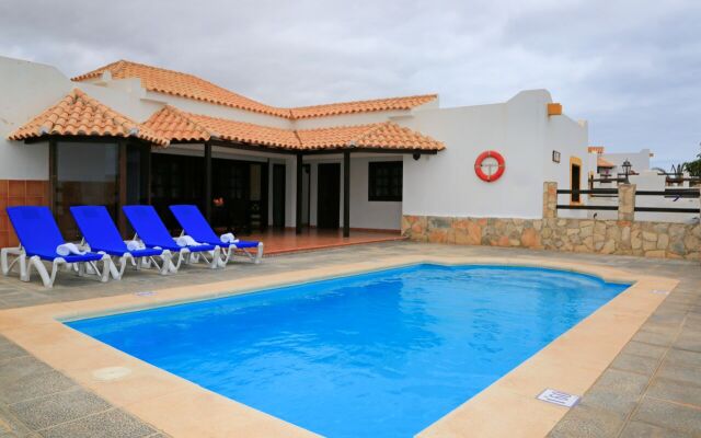 Vip Villas - Caleta Dorada