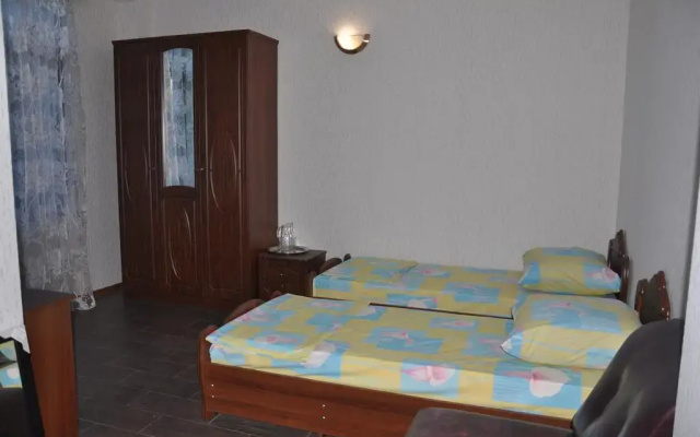 Guest House on prospect Ardzinba 257