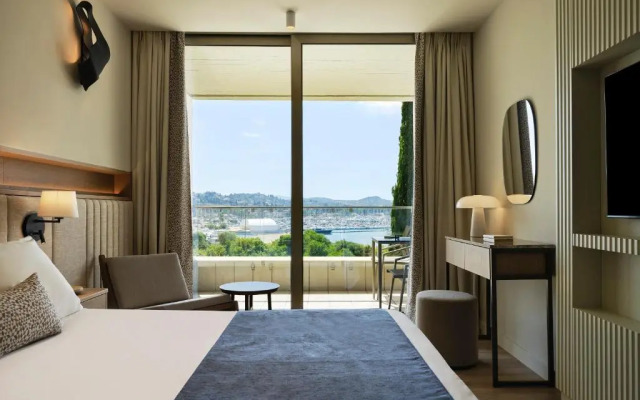 Kontokali Bay Resort & Spa