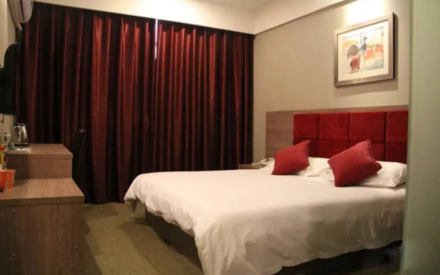 Yangguan 365 Hotel Xianning