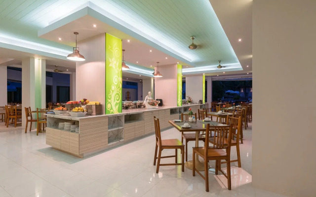 The Briza Beach Resort Khaolak