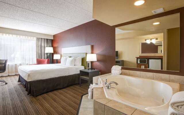 Comfort Inn & Suites St. Paul Northeast