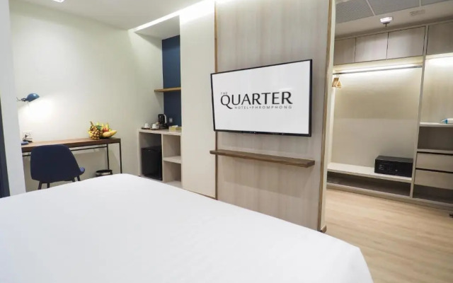 The Quarter Phromphong by UHG