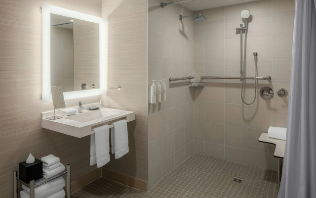 AC Hotel by Marriott Portland Lake Oswego