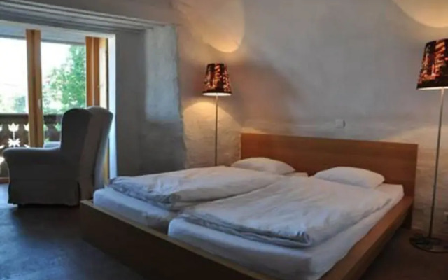 Montreux B&B Neuf Trois Quarts, libres@bluewin.ch