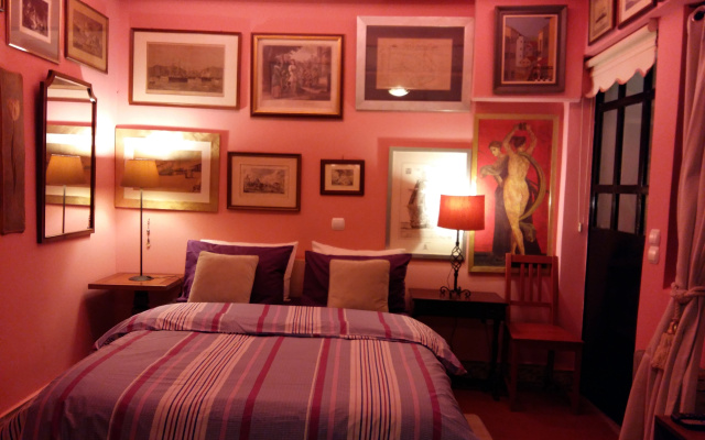 Villa Vravrona Tower & Suites