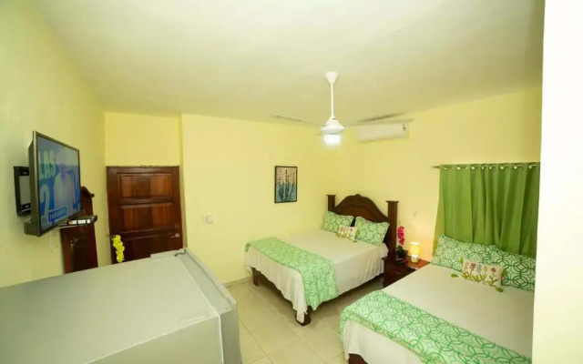 Enrique Hotel 