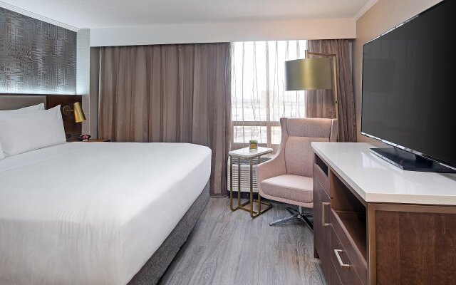 Crowne Plaza Toronto Airport by IHG