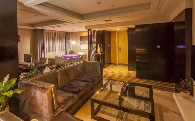 Lanting Fashionable Hotel