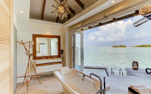 Cinnamon Dhonveli Maldives Resort