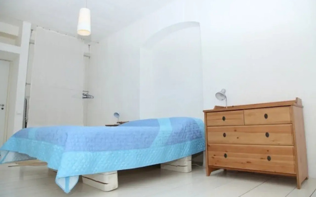 Na Italyanskoy 1 Apartments