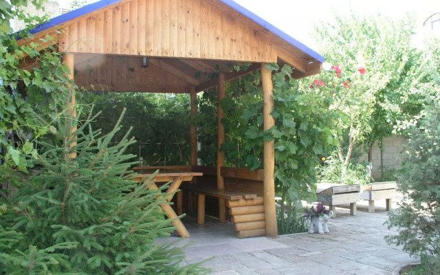 Guest House Mikhalych